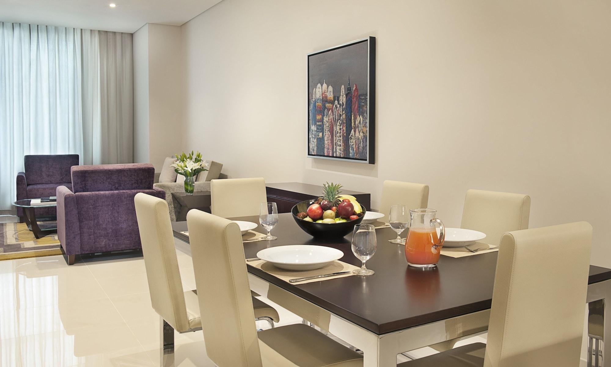 Damac Maison Cour Jardin Dubai Exterior photo A dining room