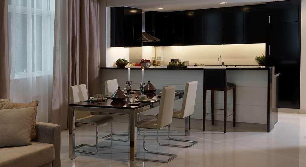 Damac Maison Cour Jardin Dubai Facilities photo A modern open plan kitchen
